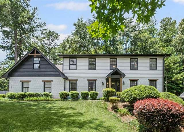 Property at 3025 Bunker Hill Cir, Marietta, GA 30062, 4 beds, 3.5 baths