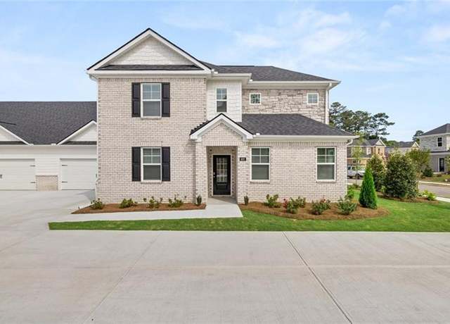 Property at 570 Silver Moon Dr, Loganville, GA 30052, 3 beds, 3 baths