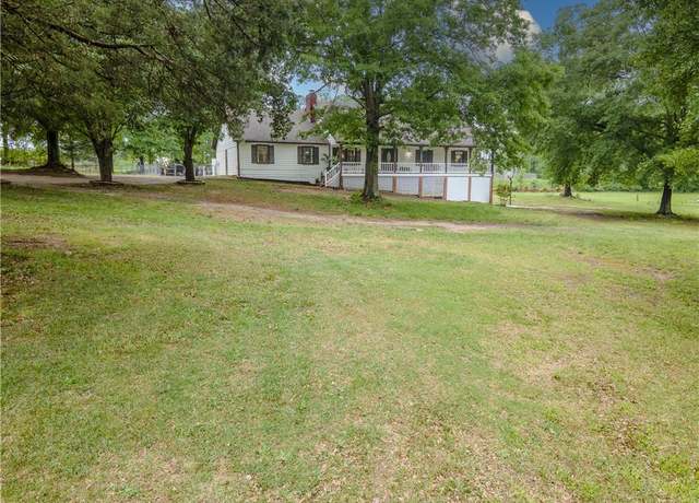 Property at 3241 Briscoe Rd, Loganville, GA 30052, 5 beds, 2.5 baths