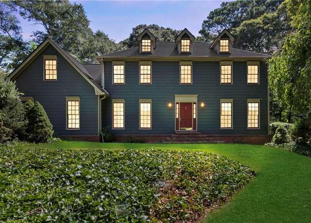 Property at 2646 Kinnett Dr SW, Lilburn, GA 30047, 4 beds, 2.5 baths