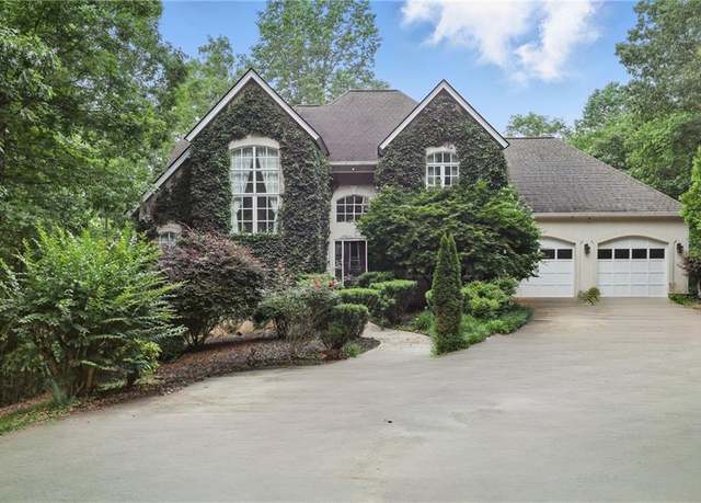 Property at 119 Chattahoochee Winds Dr, Demorest, GA 30535, 4 beds, 3.5 baths