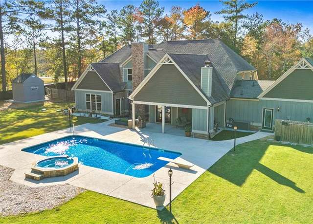 Property at 650 New Morn Dr, Hampton, GA 30228, 5 beds, 4 baths