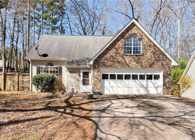 Property at 5532 Riverside Dr, Sugar Hill, GA 30518, 3 beds, 2.5 baths