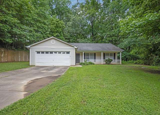 Property at 10073 Dorothy Ct, Jonesboro, GA 30236, 3 beds, 2 baths