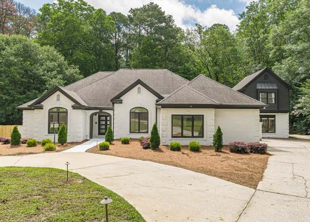 Property at 6394 Wood Valley Rd, Douglasville, GA 30134, 3 beds, 3 baths