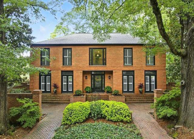 Property at 4411 Paces Battle NW, Atlanta, GA 30327, 3 beds, 3.5 baths