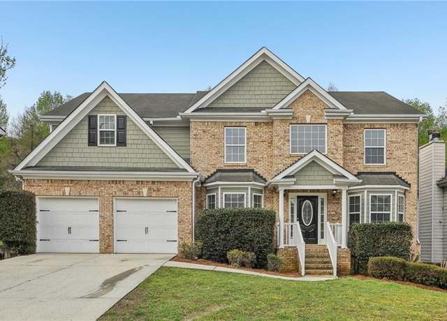 Property at 4001 Oak Field Dr, Loganville, GA 30052, 5 beds, 3 baths
