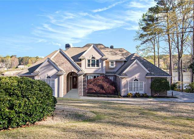 Property at 2220 Emerald Dr, Jonesboro, GA 30236, 5 beds, 4.5 baths
