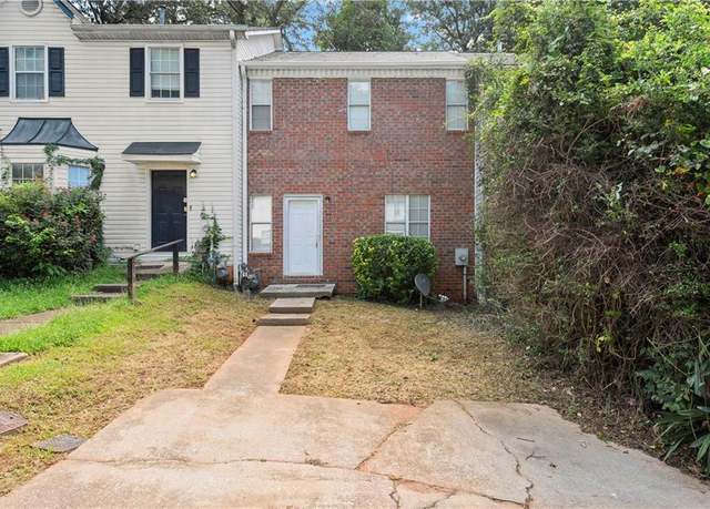 Property at 7221 Crestside Dr, Austell, GA 30168, 2 beds, 2.5 baths