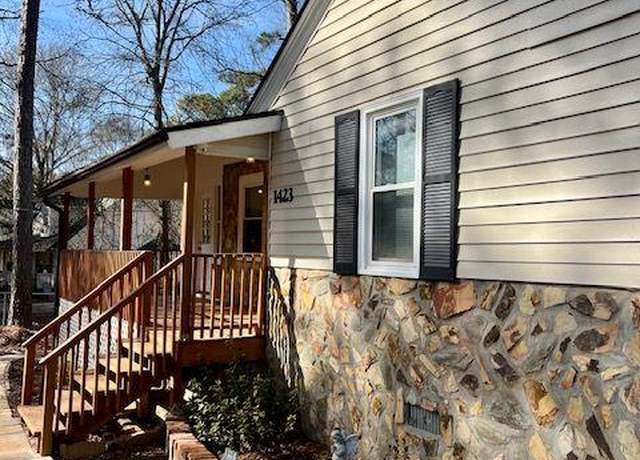 Property at 1423 N Lee St, Griffin, GA 30223, 3 beds, 2 baths