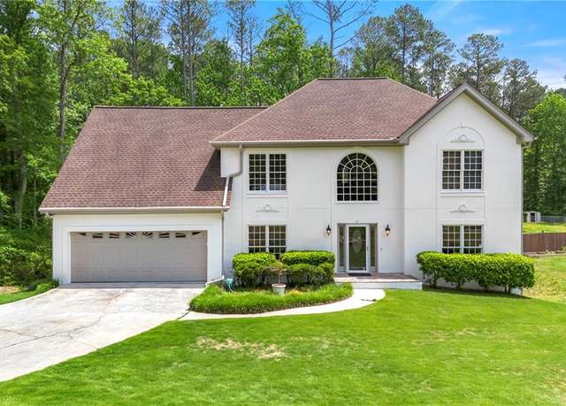 Property at 3060 Robertswood Dr, Powder Springs, GA 30127, 4 beds, 3 baths