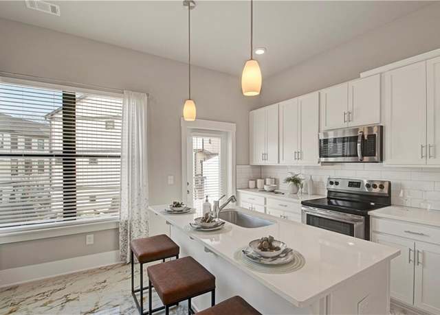 Property at 2030 Main St NW #205, Atlanta, GA 30318, 2 beds, 2.5 baths