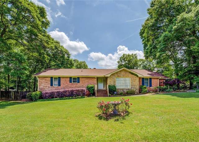 Property at 1850 Francis Rd SW, Conyers, GA 30094, 3 beds, 2.5 baths