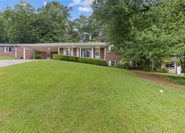 Property at 3220 Clearview Dr SW, Marietta, GA 30060, 3 beds, 2 baths