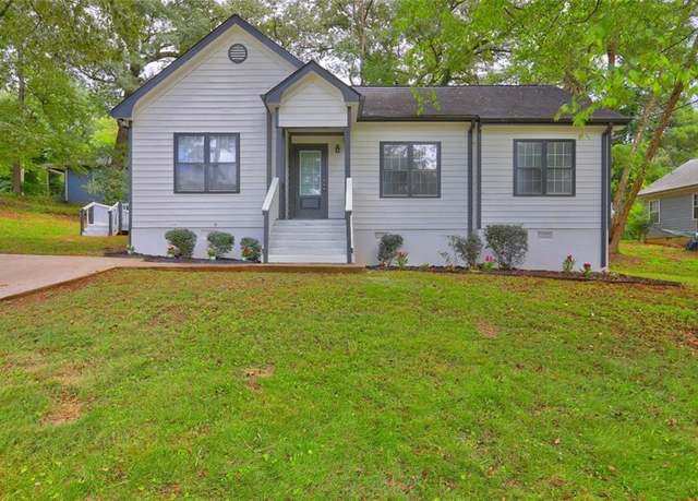 Property at 2024 Collier Cir W, Decatur, GA 30032, 4 beds, 2 baths