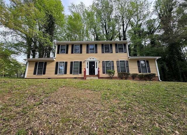 Property at 5183 Mccarter Ct, Stone Mountain, GA 30088, 3 beds, 2.5 baths