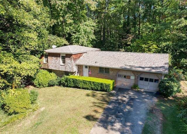 Property at 450 Karen Dr, Alpharetta, GA 30009, 3 beds, 2 baths