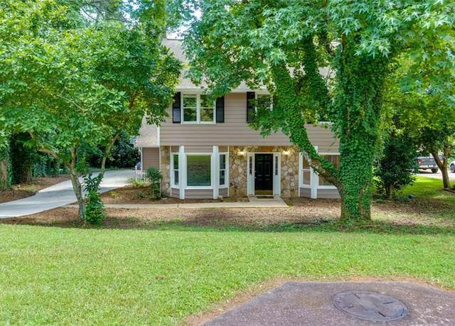 Property at 1200 Mitsy Forest Dr NE, Marietta, GA 30068, 3 beds, 2.5 baths