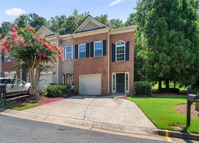 Property at 950 Firethorne Pass, Cumming, GA 30040, 3 beds, 3.5 baths