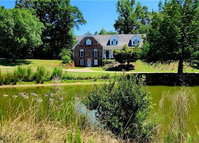 Property at 1931 Oliver Bridge Rd, Watkinsville, GA 30677, 5 beds, 5.5 baths