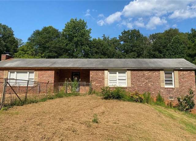 Property at 6991 Richard Ln, Austell, GA 30168, 3 beds, 2 baths