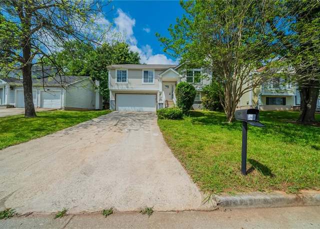 Property at 6082 Raintree Bnd, Lithonia, GA 30058, 3 beds, 2.5 baths