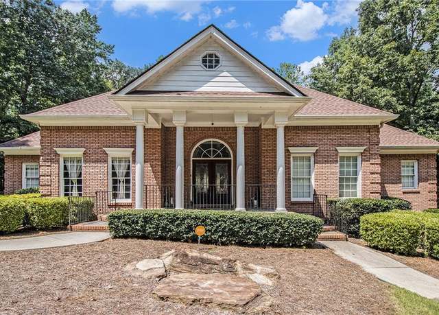 Property at 130 Wesleyan Way, Oxford, GA 30054, 5 beds, 4 baths