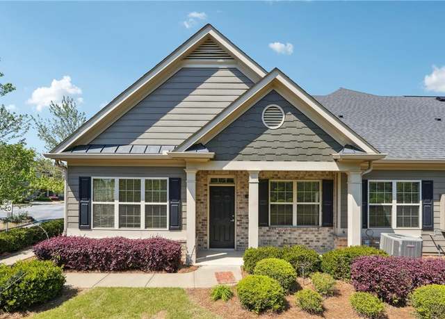 Property at 1410 Bluestone Dr, Cumming, GA 30041, 3 beds, 3 baths