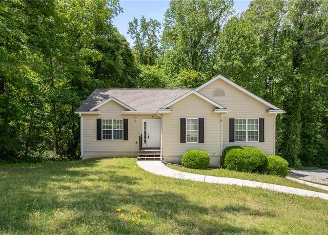 Property at 175 Hearth Way, Fairburn, GA 30213, 5 beds, 3 baths