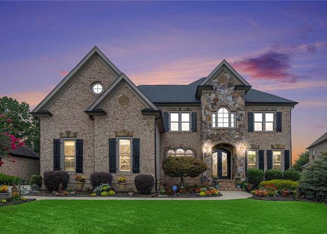 Property at 2088 Skybrooke Ct, Hoschton, GA 30548, 6 beds, 6 baths