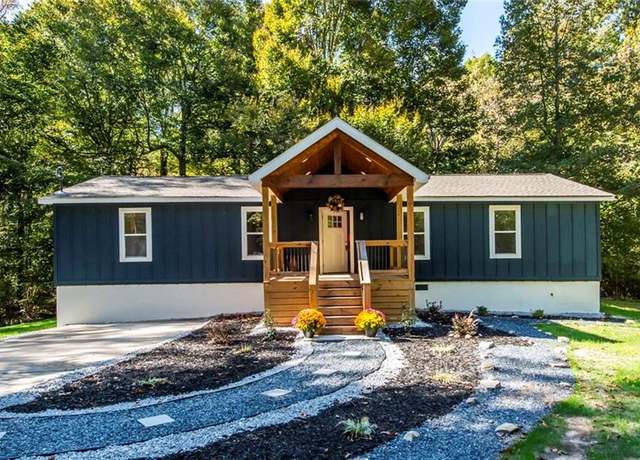 Property at 140 Walker Woods Dr, Carrollton, GA 30116, 3 beds, 2 baths