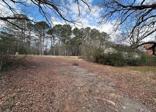 Property at 6381 Putnam Ford Dr, Woodstock, GA 30189, 2 beds, 1 bath