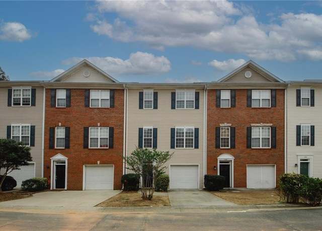 Property at 5364 Hickory Knl, Norcross, GA 30071, 3 beds, 2.5 baths