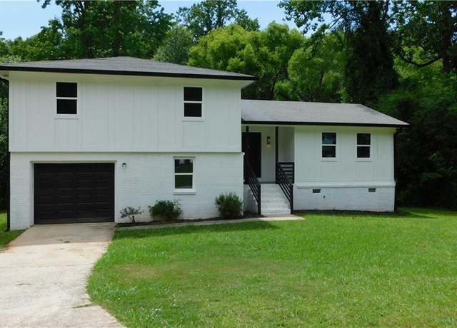Property at 9148 Homewood Dr, Riverdale, GA 30274, 4 beds, 2 baths