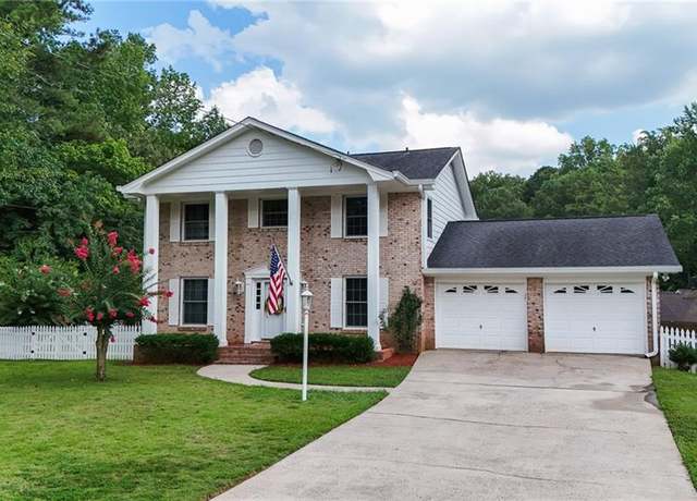 Property at 4678 Emily Dr SW, Lilburn, GA 30047, 4 beds, 2.5 baths