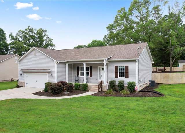 Property at 521 Peeples Valley Rd NW, Cartersville, GA 30121, 3 beds, 2 baths
