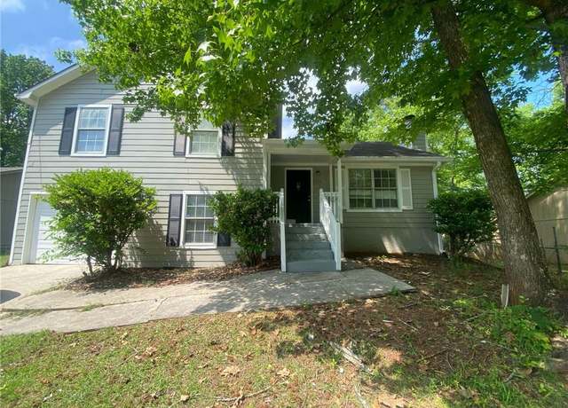 Property at 11111 Shannon Cir, Hampton, GA 30228, 3 beds, 2 baths