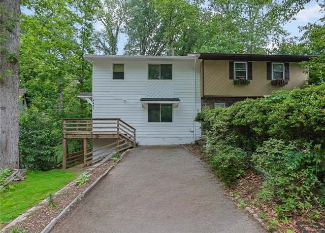 Property at 2551 Park Rd SE, Smyrna, GA 30080, 3 beds, 2.5 baths