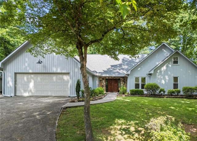 Property at 4212 Burns Heritage Trl NE, Roswell, GA 30075, 4 beds, 3.5 baths