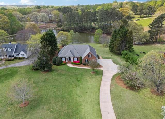 Property at 4790 Hyde Rd, Cumming, GA 30040, 5 beds, 3 baths