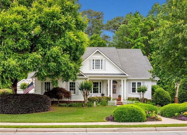 Property at 450 Bay Grove Rd SE, Loganville, GA 30052, 5 beds, 4 baths