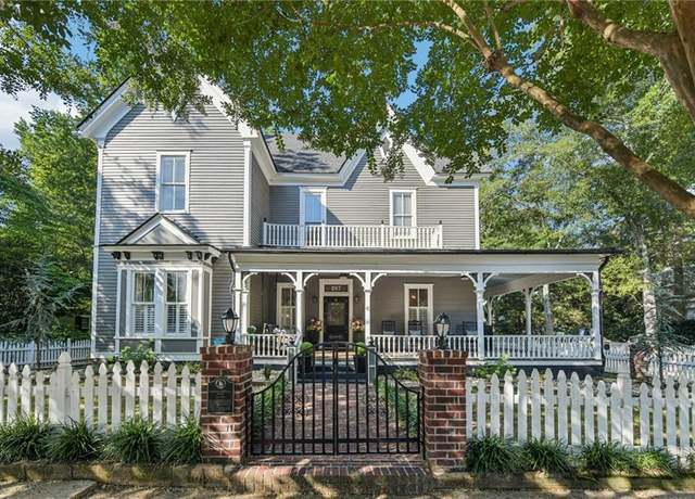 Property at 207 E Hightower Trl E, Social Circle, GA 30025, 6 beds, 3.5 baths