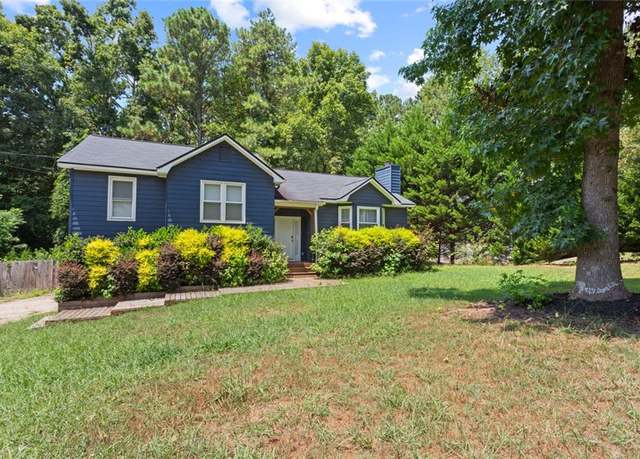 Property at 430 Maplewood Ln, Acworth, GA 30101, 4 beds, 3 baths