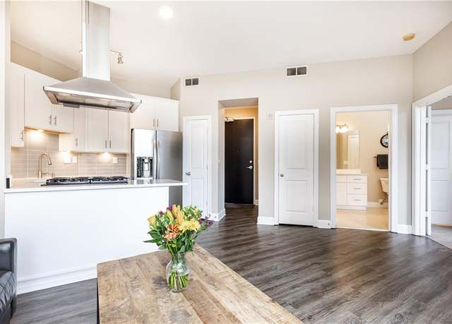 Property at 2626 Peachtree Rd NW #706, Atlanta, GA 30305, 1 bed, 1 bath