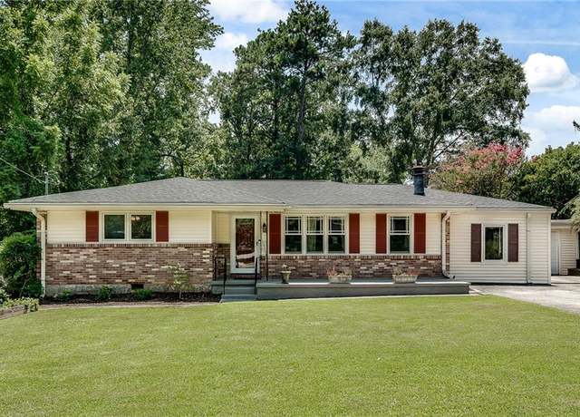 Property at 2821 Laurel Ridge Dr, Decatur, GA 30033, 4 beds, 2 baths