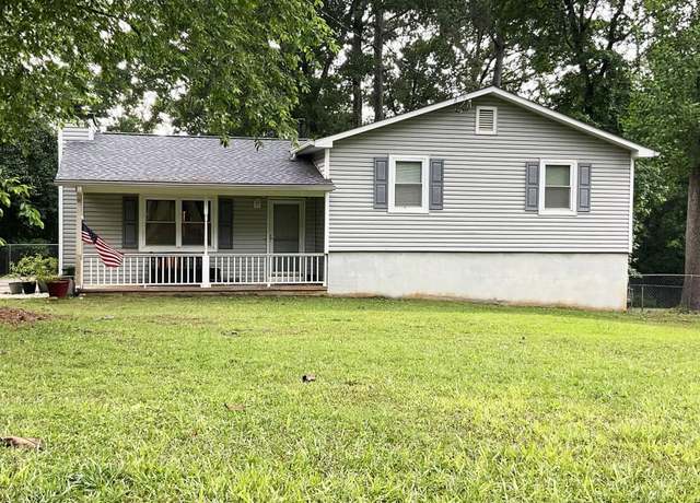 Property at 5610 N Allen Rd, Mableton, GA 30126, 3 beds, 2 baths