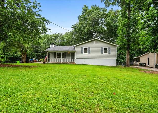Property at 5610 N Allen Rd, Mableton, GA 30126, 3 beds, 2 baths
