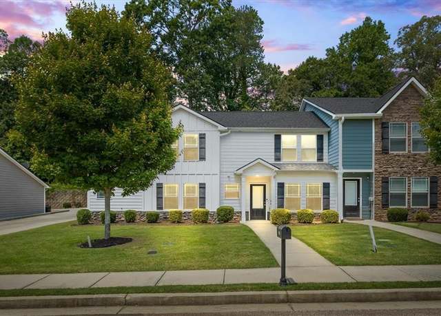 Property at 5880 Garden Circle Cir, Douglasville, GA 30135, 3 beds, 2.5 baths