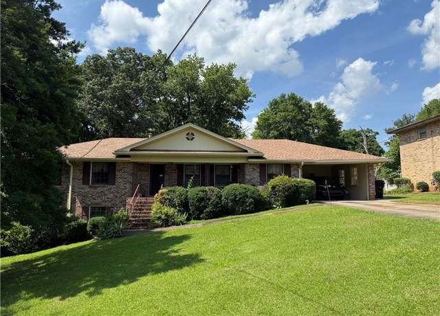 Property at 1046 Waterside Dr SE, Conyers, GA 30013, 3 beds, 2 baths