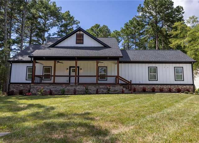 Property at 98 W Reese St, Monroe, GA 30655, 4 beds, 3 baths